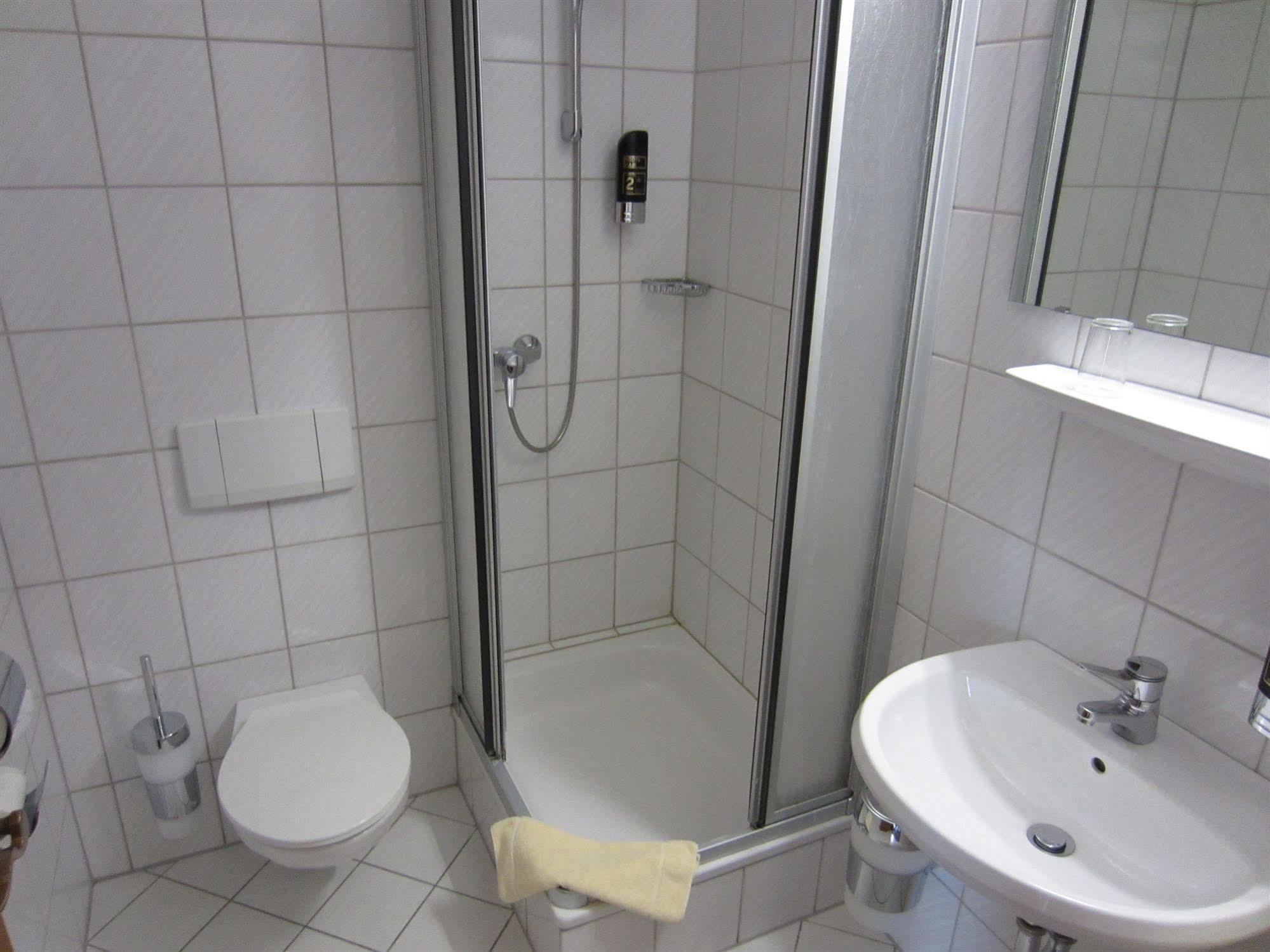 Hotel Germersheimer Hof Buitenkant foto